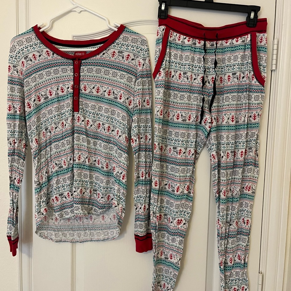 Festive Pajamas Set - Red and Green